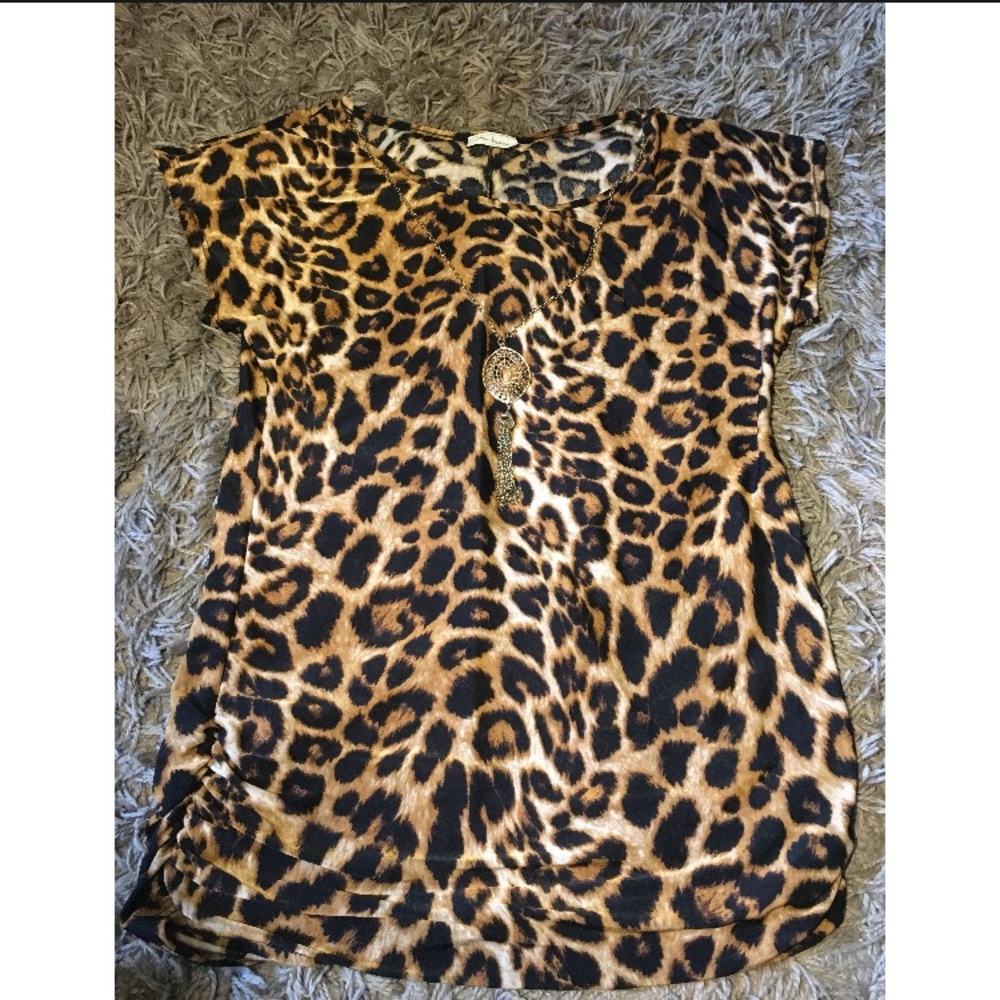 Silk cheetah Blouse!